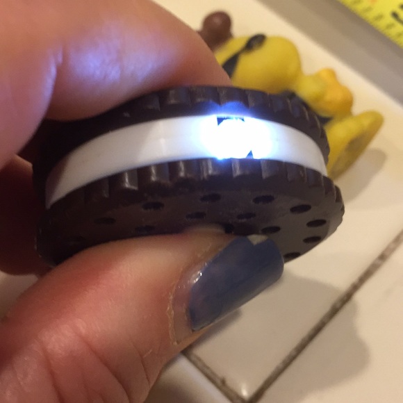 Pretty funny Keychain with light - Picture 3 of 4